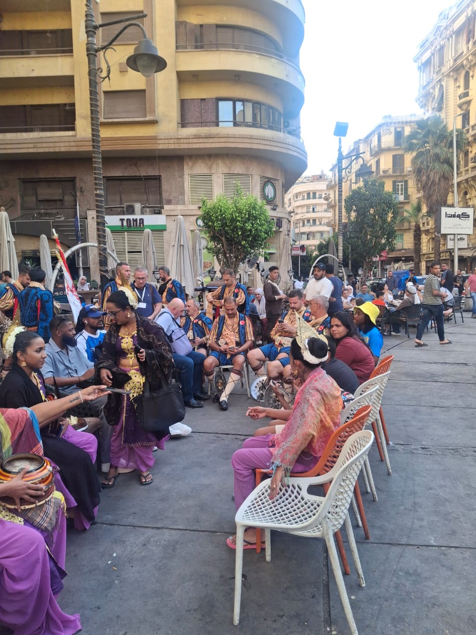 <strong>صورة للفرقة</strong>