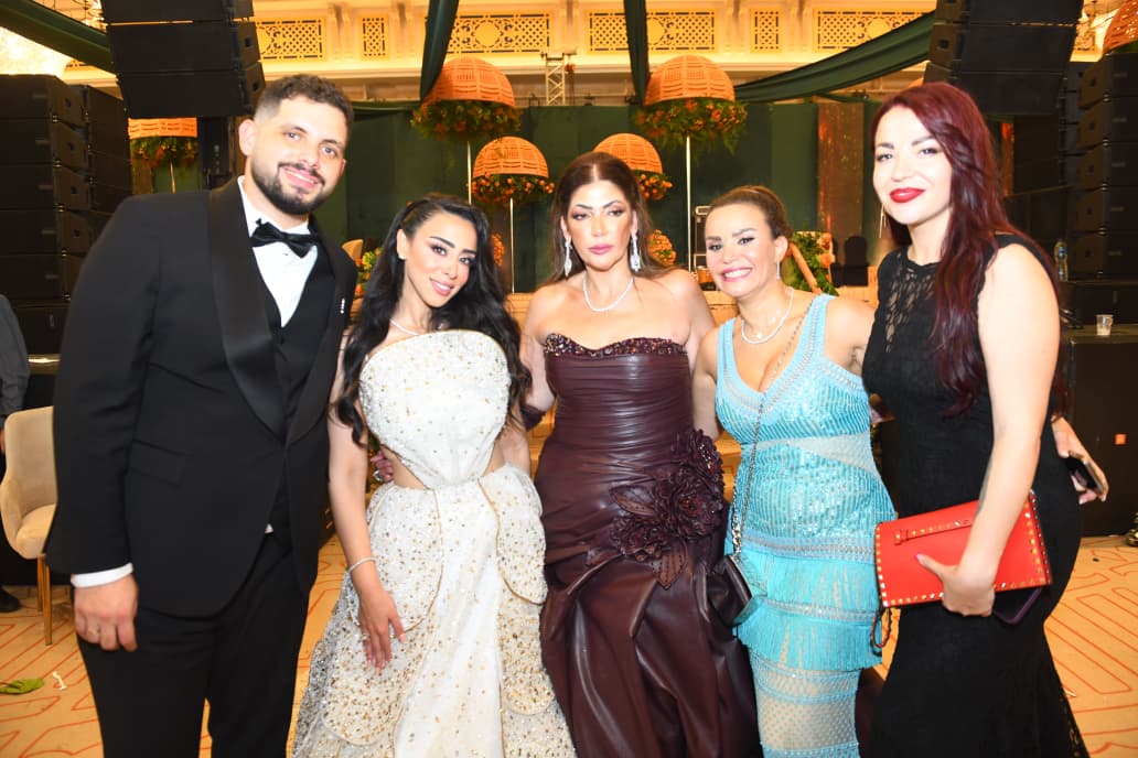 احتفال نجل داليا مطر بحفل زفافه