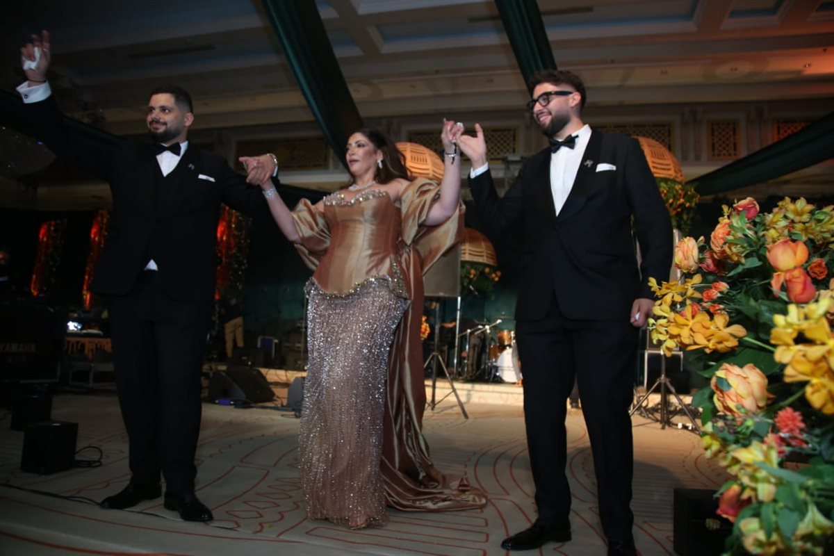 الإعلامية داليا مطر في حفل زفاف نجلها