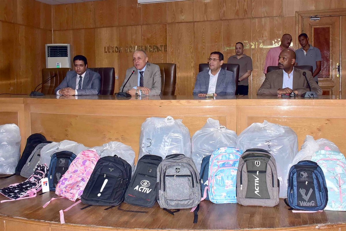 حفل توزيع 1000 شنطة مدرسية 