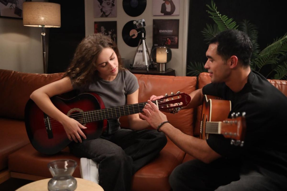 حكاية نور مكسور الحلقة الثانية