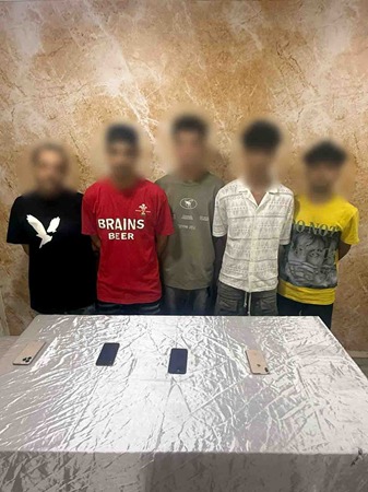 القبض علي المتهمين بالقاء أكياس مياه علي المارة بالزاوية الحمراء