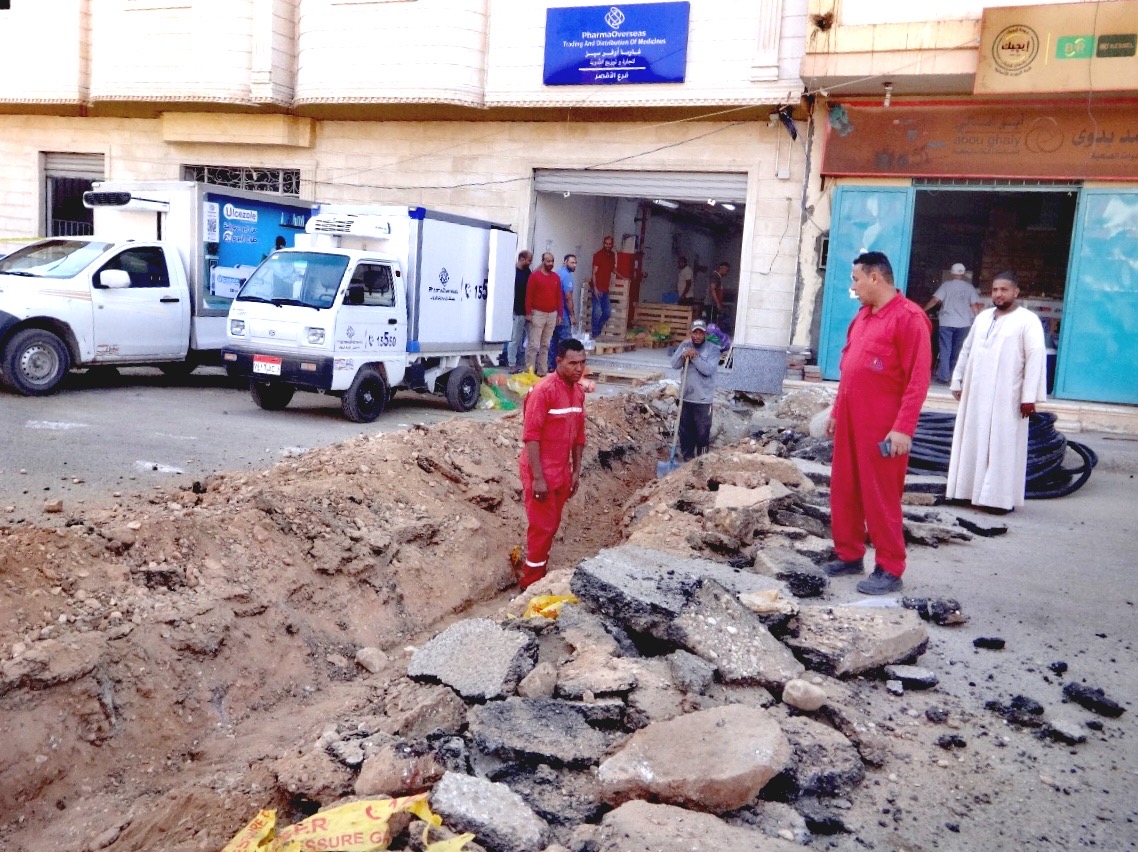 جولة موسعة لمحافظ الأقصر 