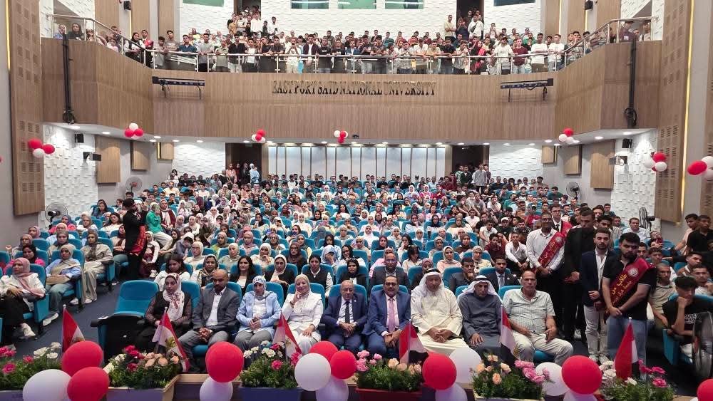 طلاب من أجل مصر بجامعة بورسعيد الأهلية 