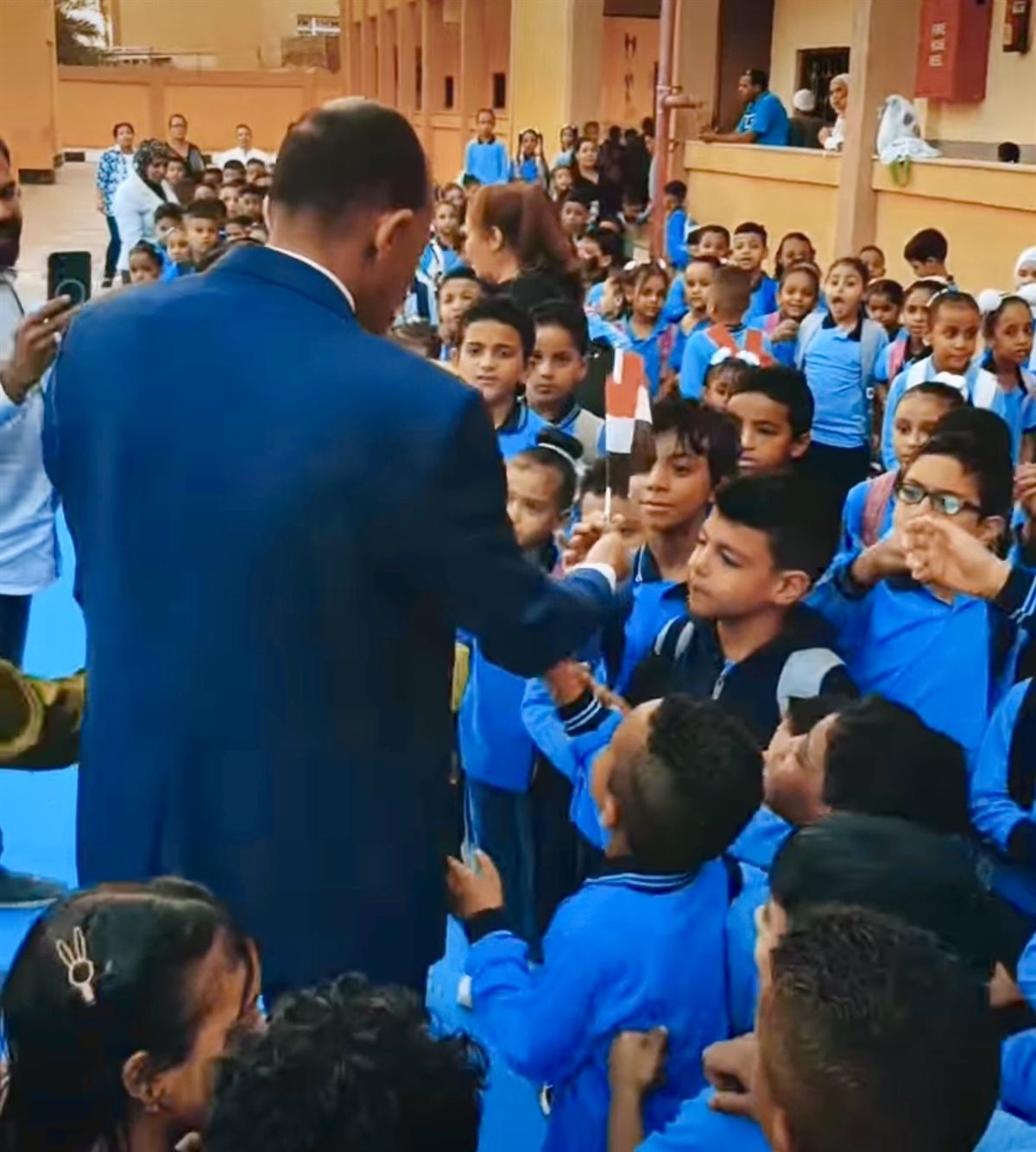 عاوز الأعلام في إيديكم يشوفوها في تل ابيب 