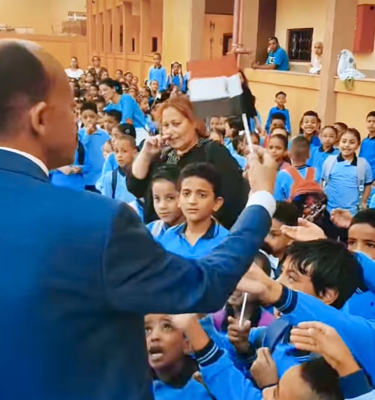 عاوز الأعلام في إيديكم يشوفوها في تل ابيب 