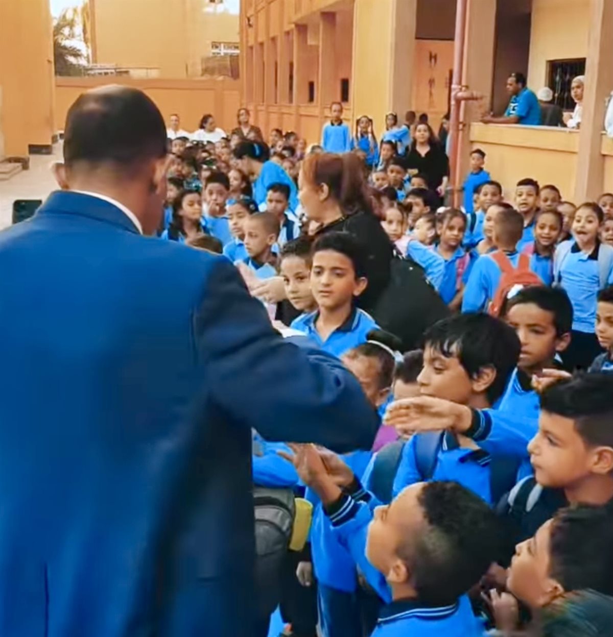 عاوز الأعلام في إيديكم يشوفوها في تل ابيب 