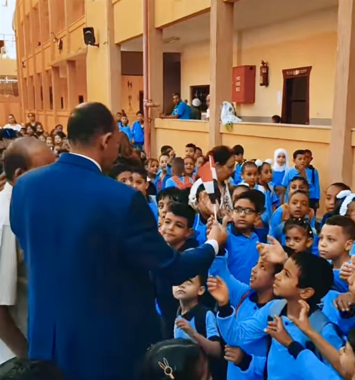 عاوز الأعلام في إيديكم يشوفوها في تل ابيب 