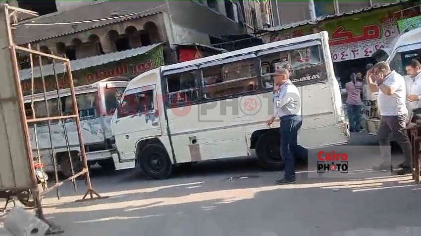 محافظ الجيزة خلال تخفيه وسط المواطنين 