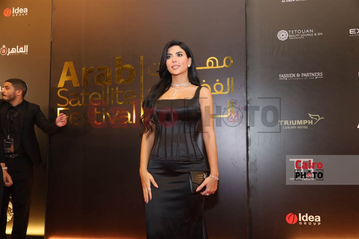 كارولين عزمي في حفل مهرجان الدورة الجديد من مهرجان الفضائيات