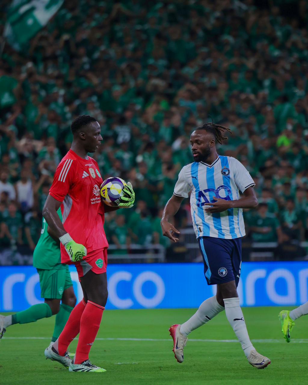 <strong>بيراميدز يتوج بلقب كأس القارات الثلاثة</strong>