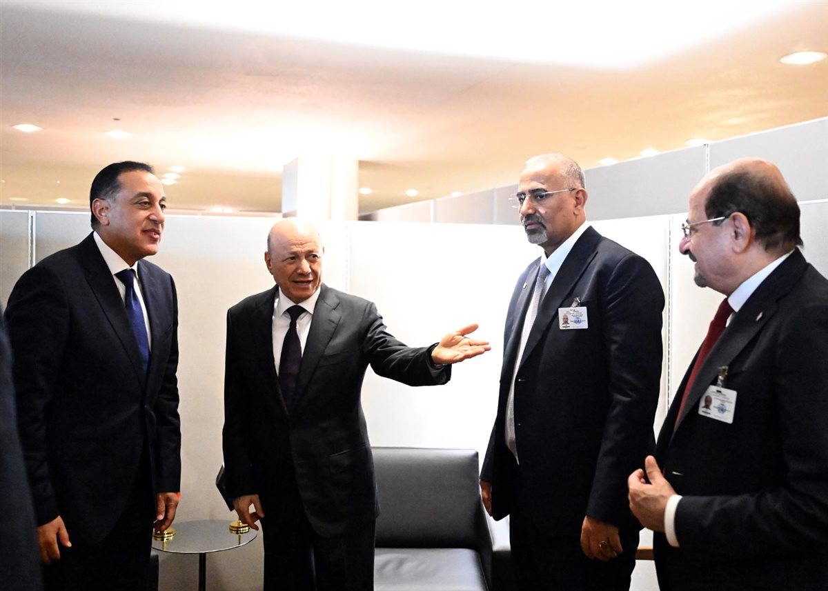 الدكتور مصطفى مدبولي يلتقي رشاد العليمي رئيس مجلس القيادة الرئاسي اليمني