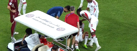 إصابة محمد النني في مباراة الجزيرة والوحدة بالدوري الإماراتي 