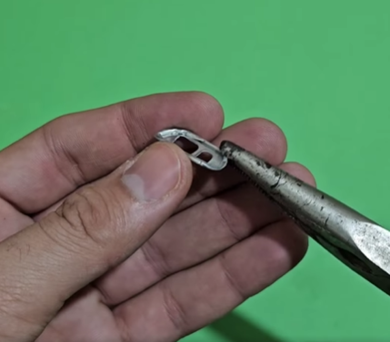 أسهل طريقة لفتح القفل