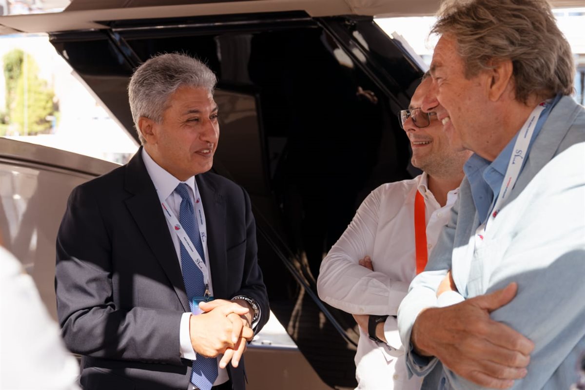 وزير السياحة يفتتح الجناح المصري المُشارك في معرض موناكو الدولي لليخوت