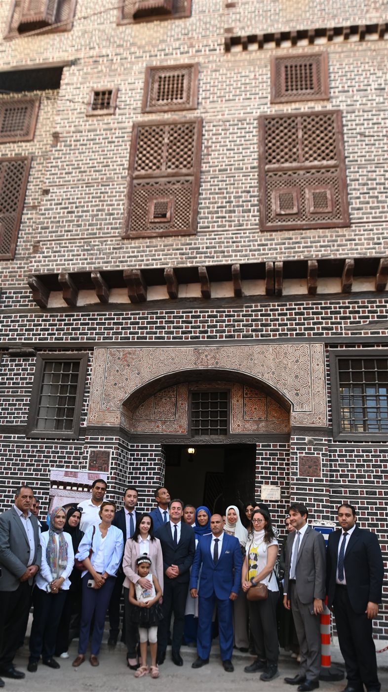 محافظ البحيرة والسفير الفرنسى يقومان بزيارات أثرية بمدينة رشيد