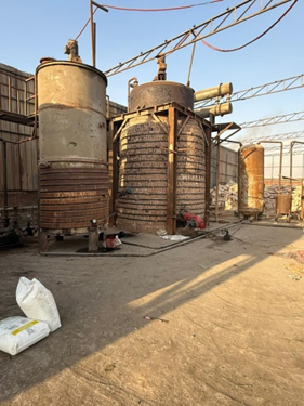 ضبط مصنع إعادة تدوير زيوت محركات السيارات المستعملة بالجيزة &nbsp;