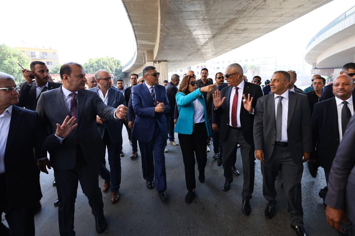 <strong>وزيرة التنمية المحلية ومحافظ الجيزة يتفقدان أعمال تطوير المنطقة المحيطة بمستشفى بولاق الدكرور العام بتكلفة 62 مليون جنيه</strong>
