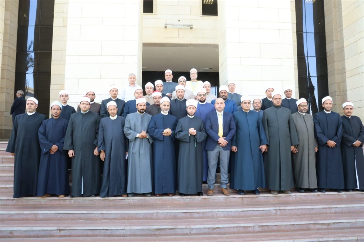     وزير الأوقاف يجتمع بمسئولي الإرشاد الديني ونشر الدعوة بالمديريات الإقليمية لبحث خطة العمل الدعوي للعام القادم