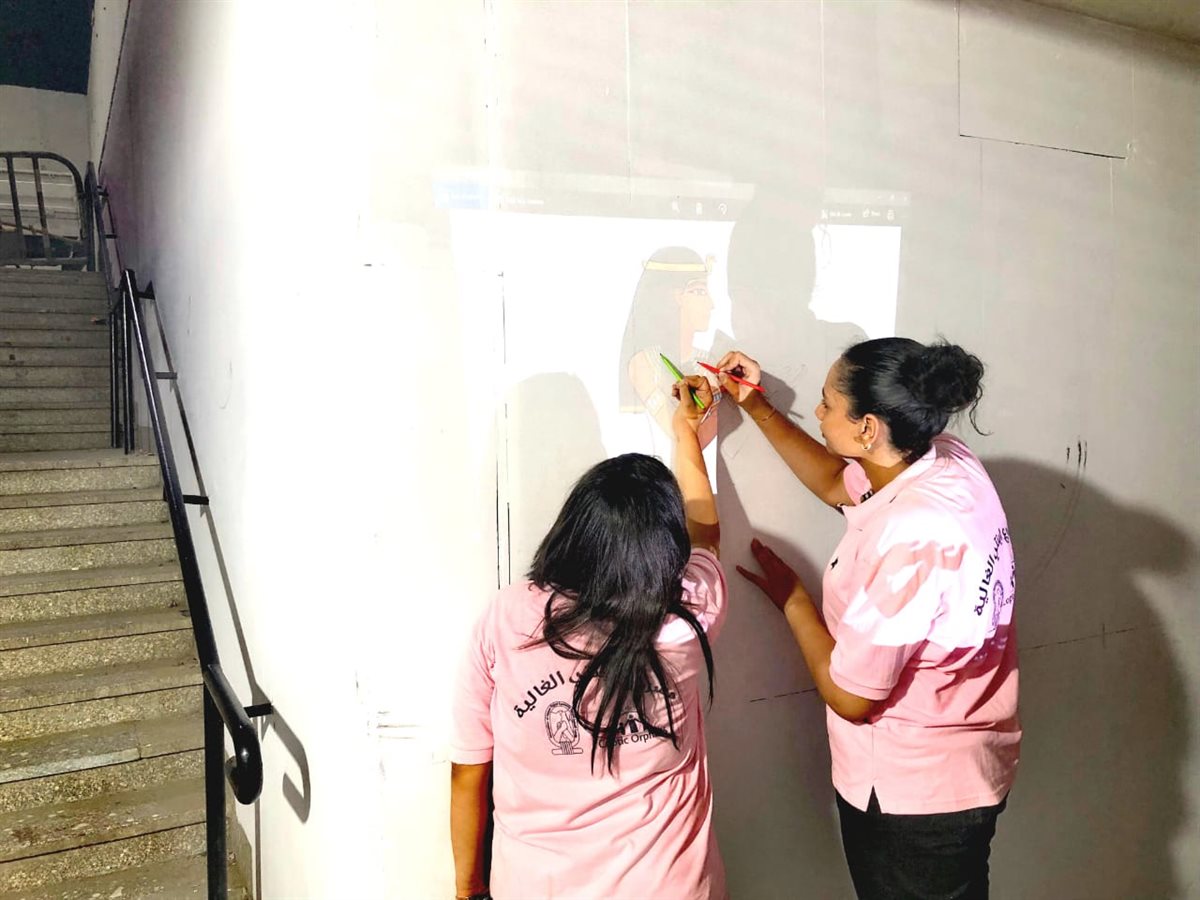 تزيين نفق المحطة