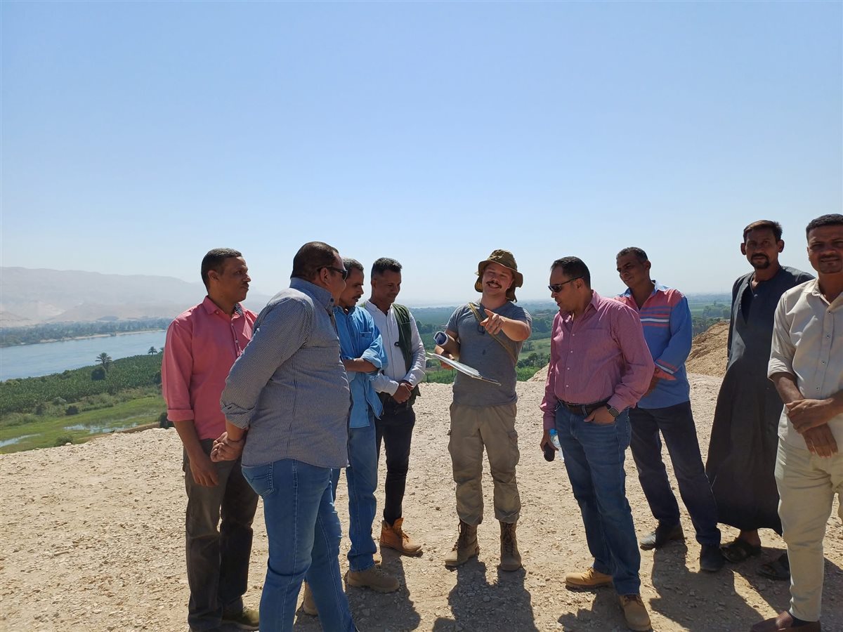مدير عام آثار الأقصر يتفقد منطقة الجبلين الأثرية
