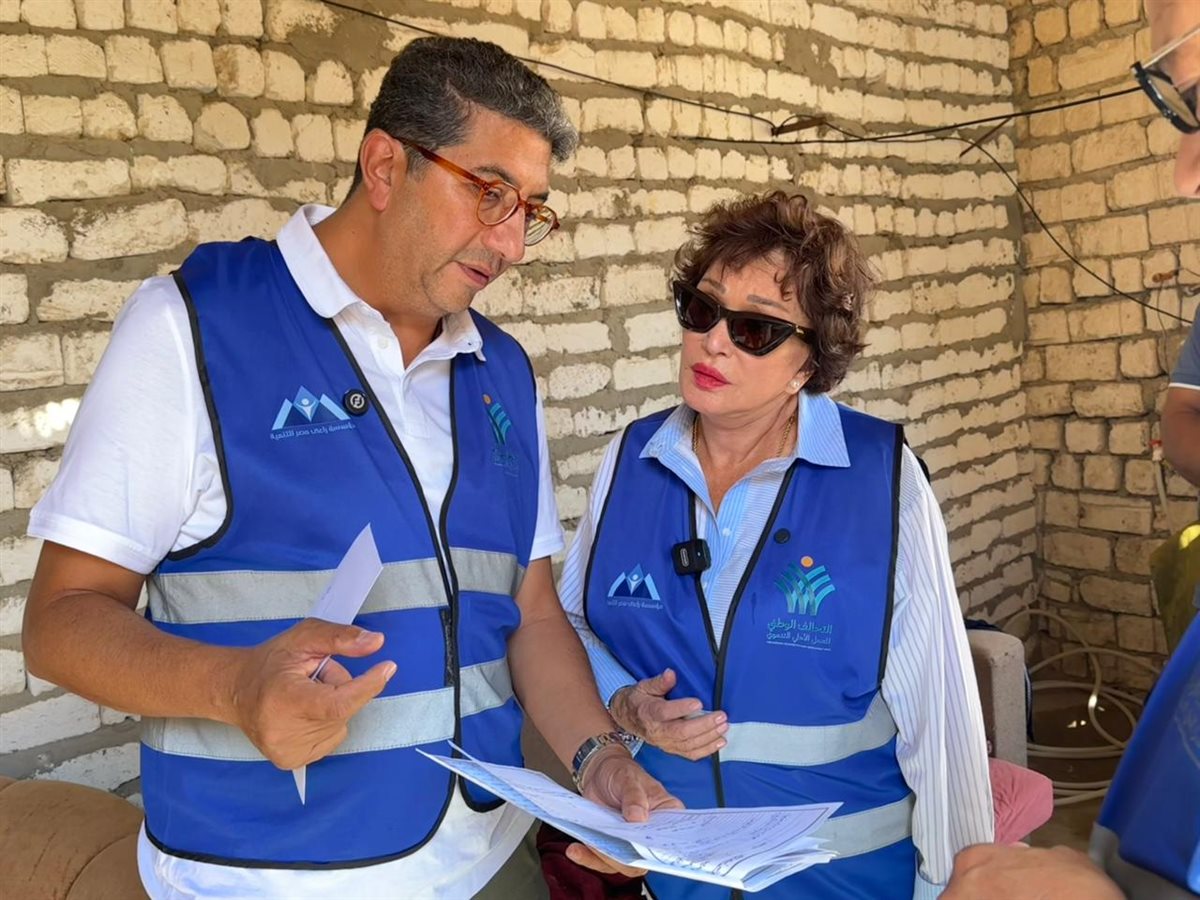 الفنانة لبلبة بجولة مع مؤسسة راعي مصر