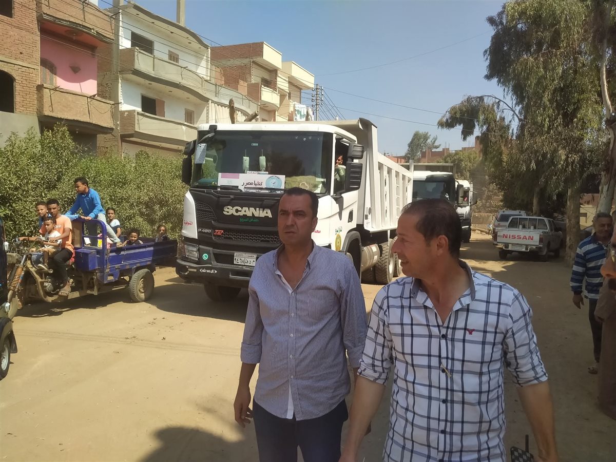 المنوفية تبدأ تعلية الطريق الرابط بين قرى جزي وصنصفط والطرانة لمواجهة ارتفاع منسوب النيل