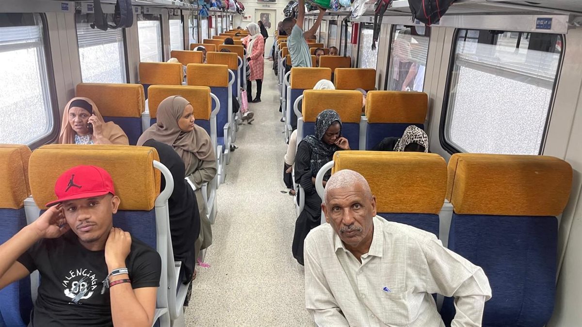 الرحلة العشرين من القطارات المخصصة لمبادرة العودة الطوعية للأشقاء السودانيين المقيمين في مصر