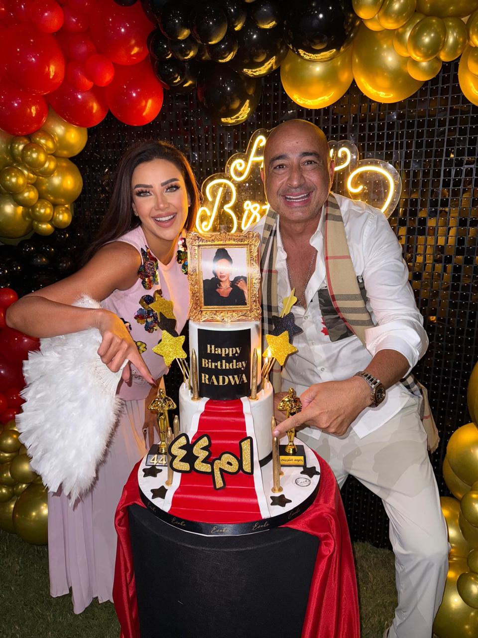 لقطات من احتفال رضوى الشربيني بعيد ميلادها الـ 44