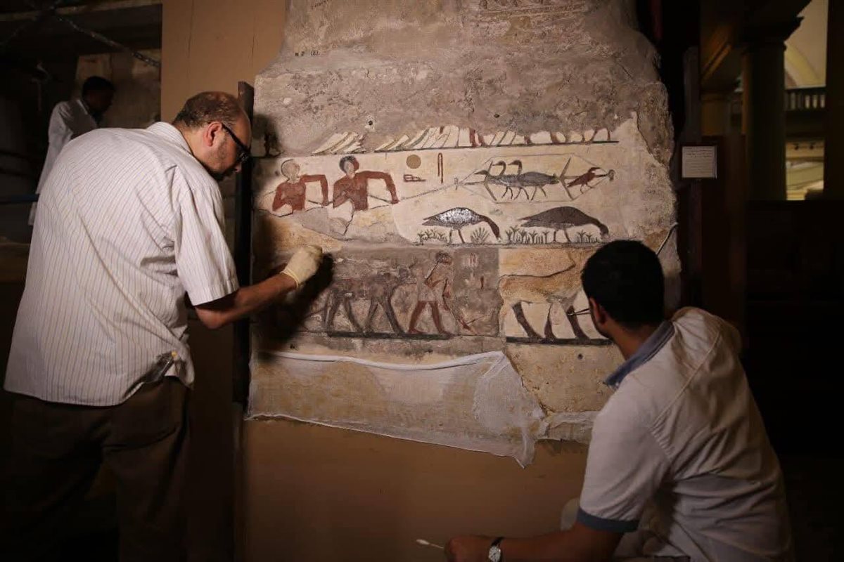 مشروع ترميم نقوش المعبد الجنائزي للملك ساحورع بالمتحف المصري