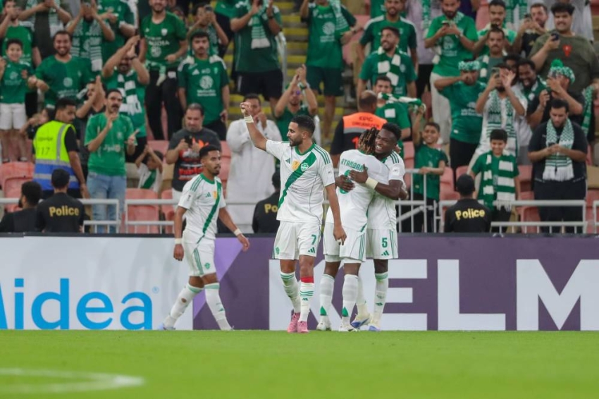 القنوات الناقلة لمشاهدة بث مباشر مباراة الأهلي السعودي والدحيل القطري اليوم في دوري أبطال آسيا 