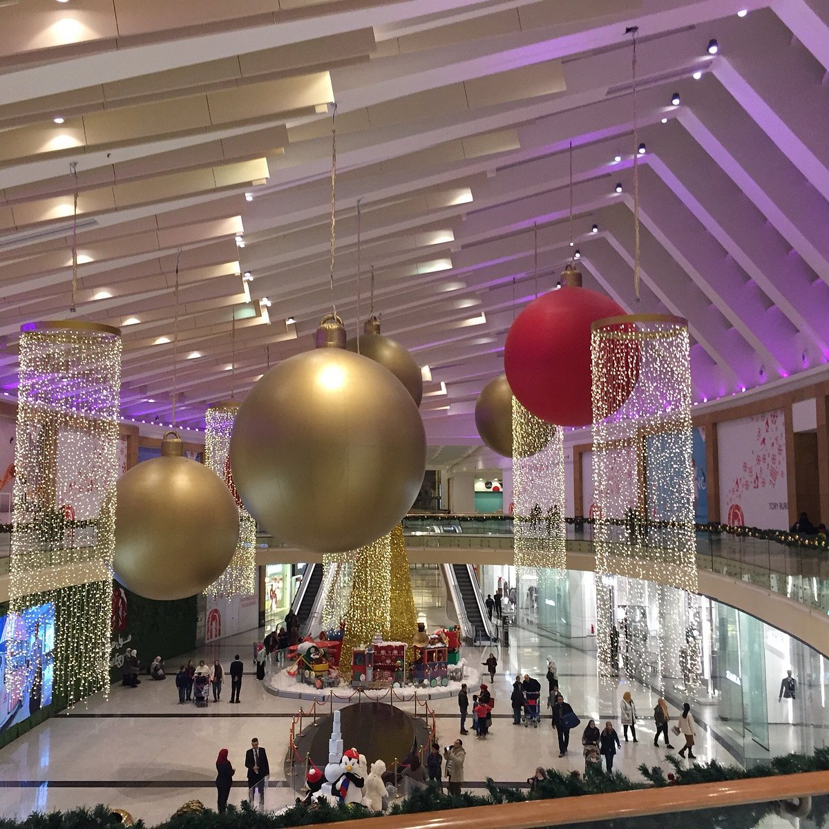 مواصلات مول مصر من السلام