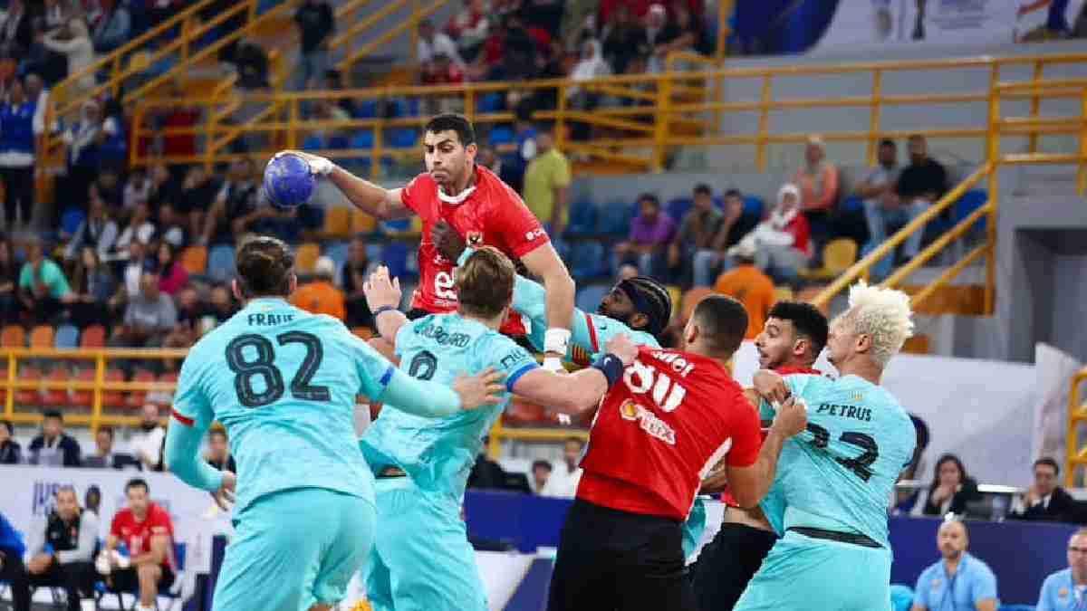 القنوات المفتوحة الناقلة لمشاهدة مباراة الأهلي ضد برشلونة بث مباشر الآن في سوبر جلوب