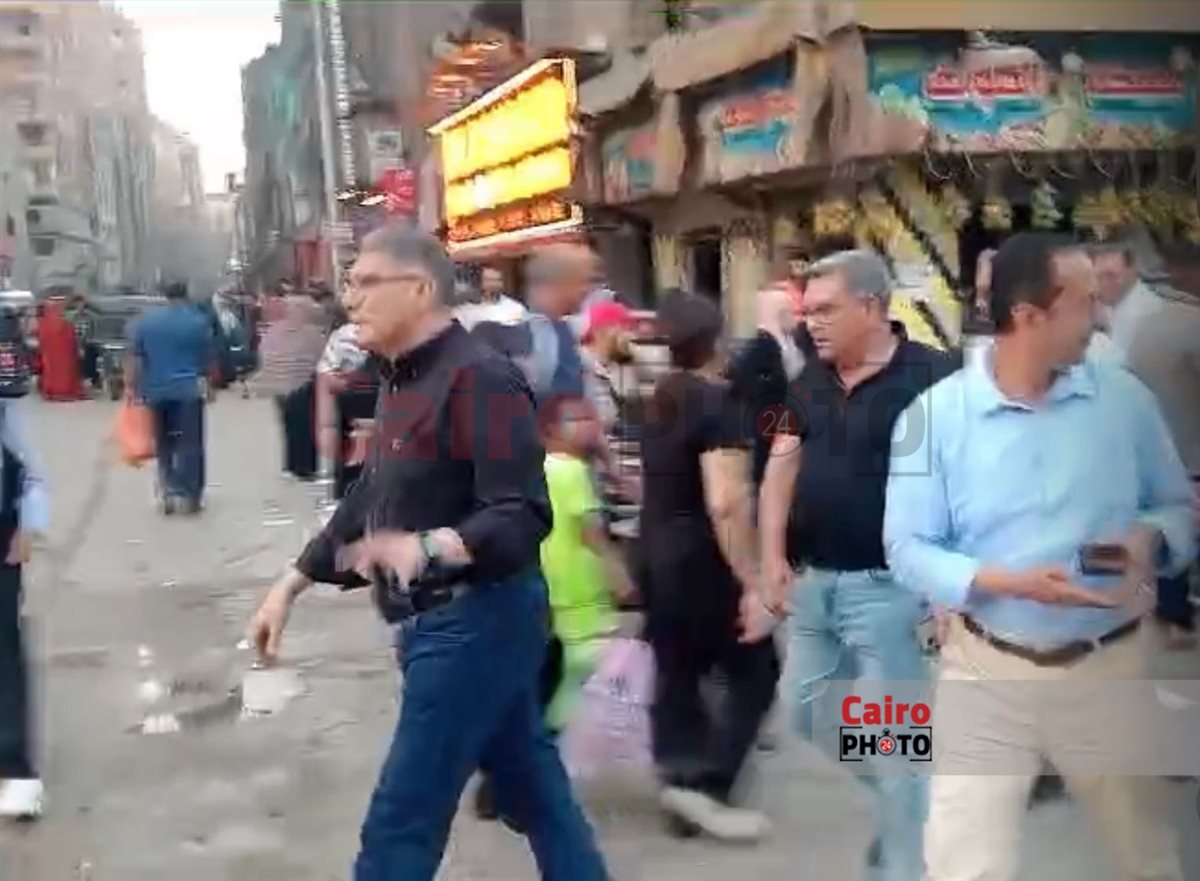 محافظ الجيزة خلال جولته المفاجئة بالطوابق