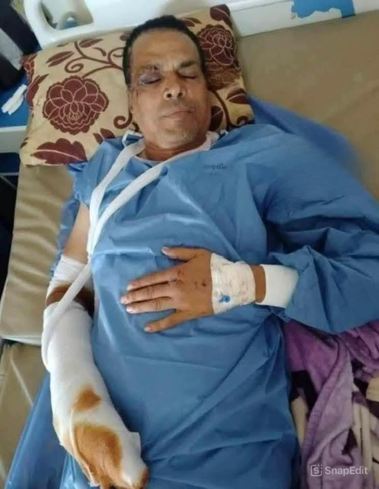 الكابتن حمام إبراهيم خلال تلقيه العلاج