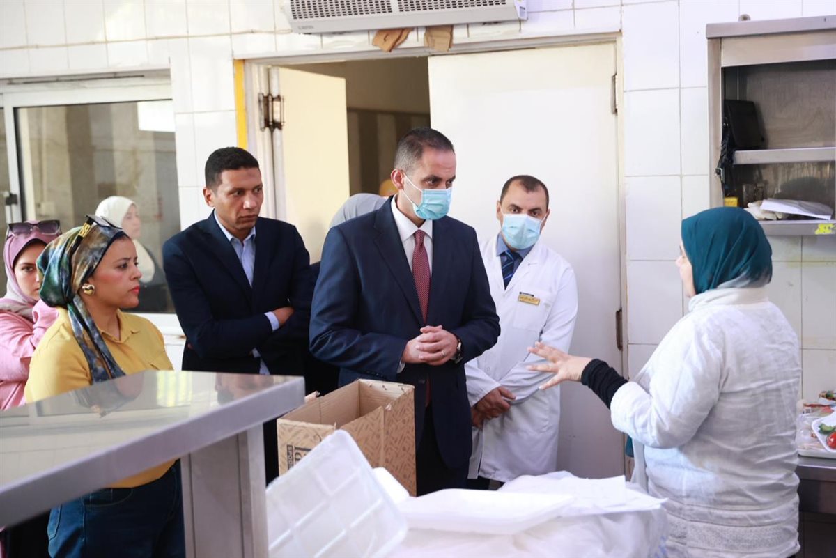 إحالة أطقم الاستقبال والطوارئ وكافة المتغيبين عن العمل بدون اذن للتحقيق بمستشفى القاهرة الجديدة