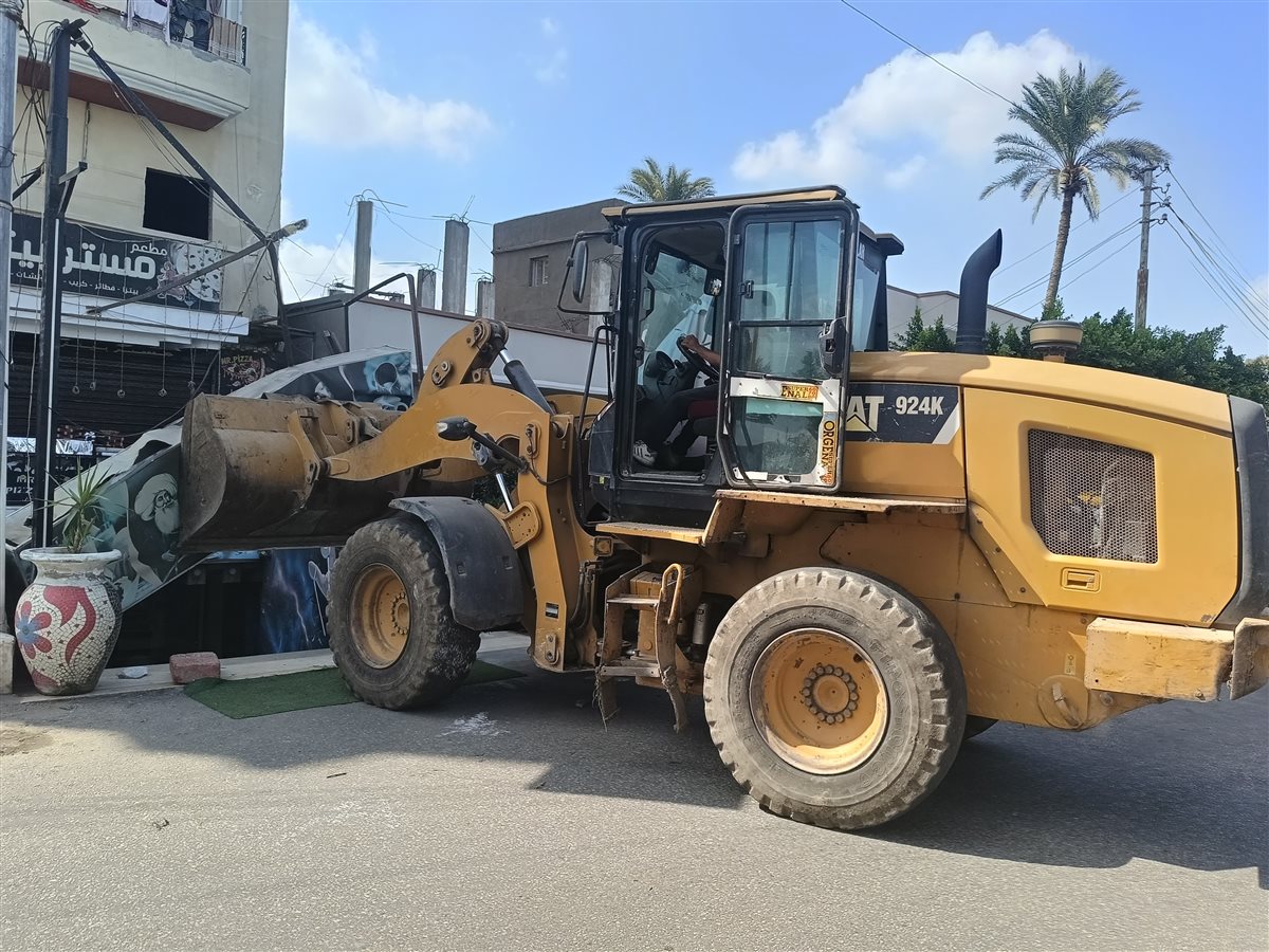 رفع إشغالات مخالفة بمركزي دمنهور وشبراخيت خلال حملات مكبرة بالبحيرة