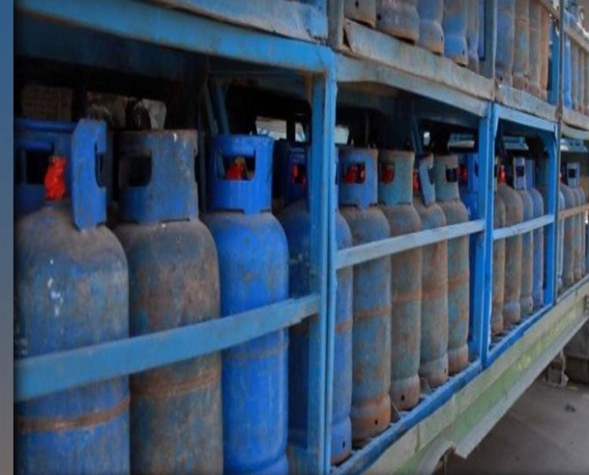 ضبط مخزن لتجميع أسطوانات الغاز بدون ترخيص بالبحيرة 