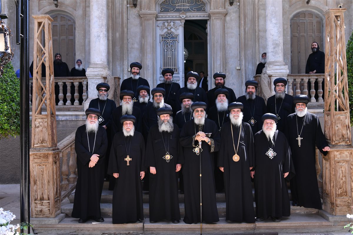 نشاط رعوي مكثف للبابا تواضروس الثاني بالدير المحرق