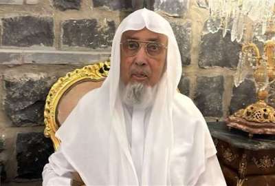 من هو شيخ القراء في المسجد النبوي أحمد صديق  الذي رحل اليوم ؟