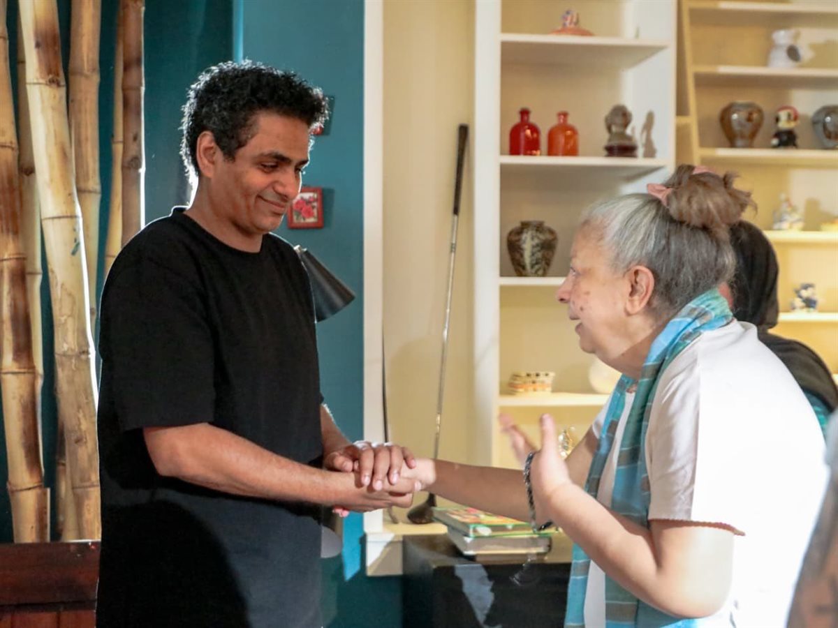 زيارة خاصة من سمية الألفي للوكيشن تصوير فيلم سفاح التجمع بطولة نجلها أحمد الفيشاوي