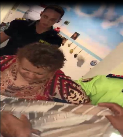 السيدة المسنة