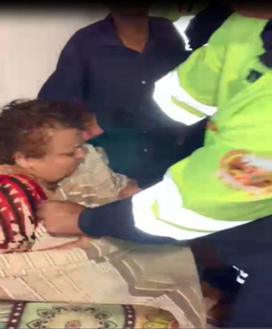 السيدة المسنة