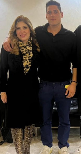 حفيد يوف إدريس ووالدته 