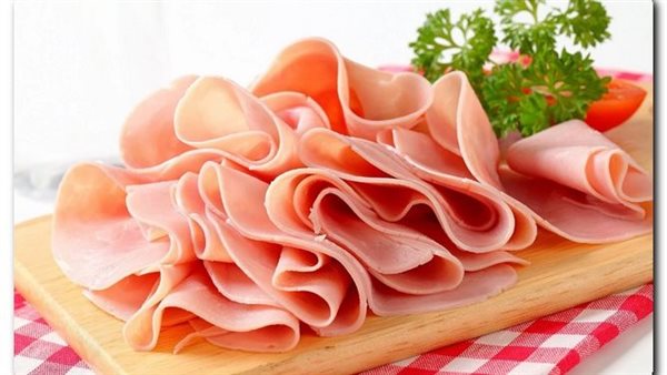 طريقة عمل اللانشون باللحمة