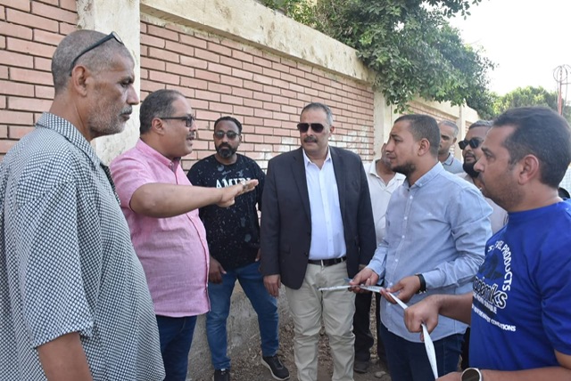 رئيس شركة مياه الاقصر يتابع الأعمال 