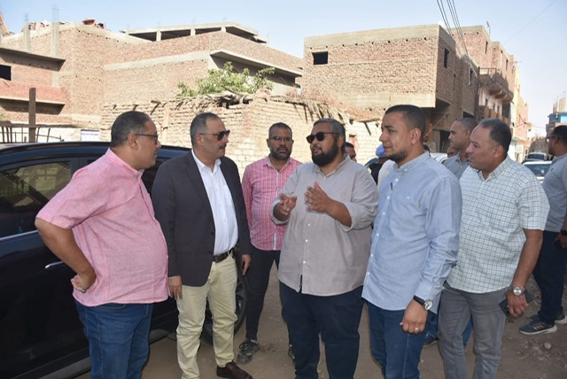 رئيس شركة مياه الاقصر يتابع الأعمال 