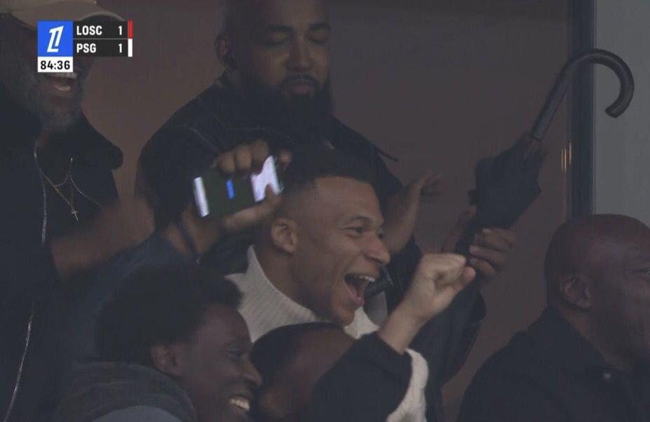 تحت أنظار مبابي.. إيثان شقيق نجم ريال مدريد ينقذ ليل من الخسارة بتسجيله هدف التعادل أمام باريس سان جيرمان بعد 4 دقائق من دخوله بديلًا