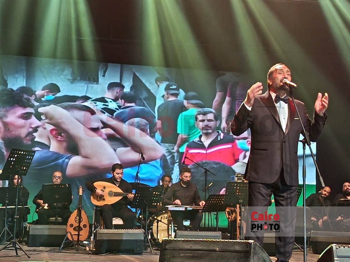 علي الحجار يدعم القضية الفلسطينية في احتفالية نصر أكتوبر على مسرح البالون