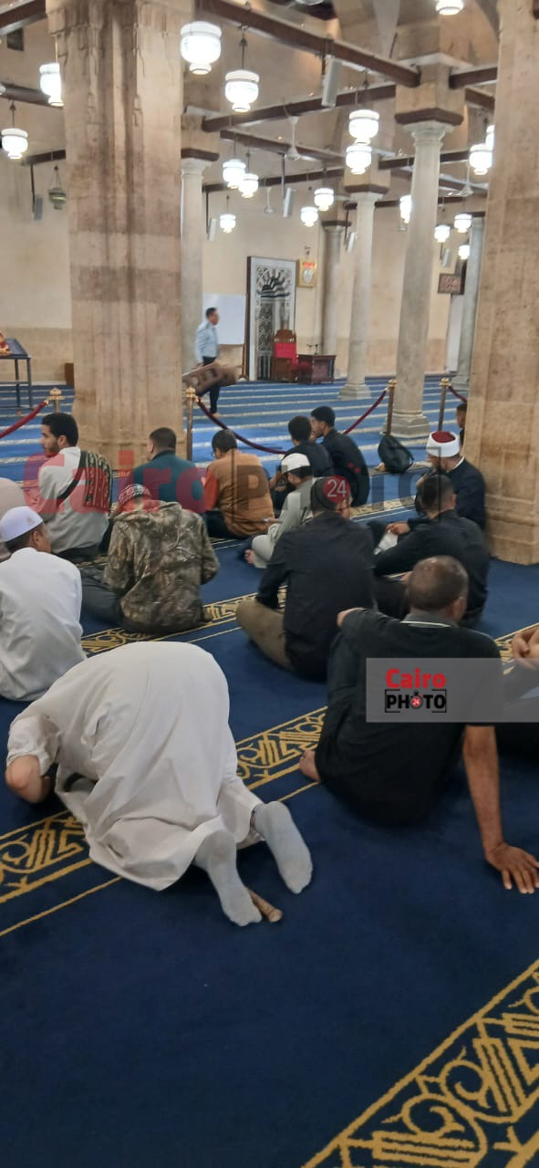 وصول جثمان الدكتور أحمد عمر هاشم لجامع الأزهر لأداء صلاة الجنازة عليه